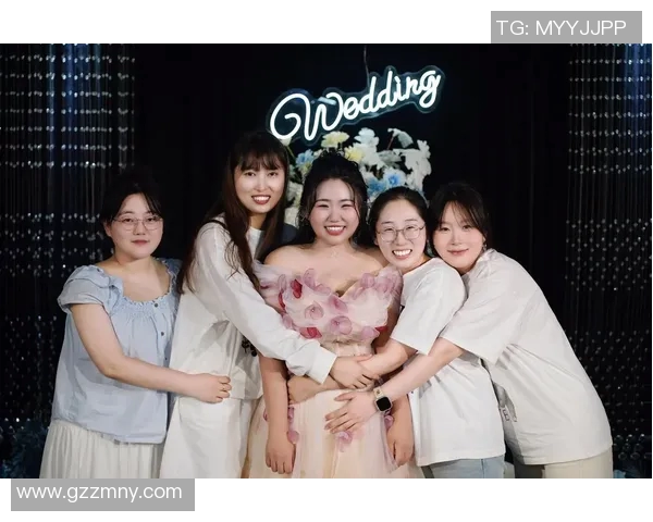 球员婚礼邀请全队队友见证幸福时刻 温馨感人场面引发热烈祝福